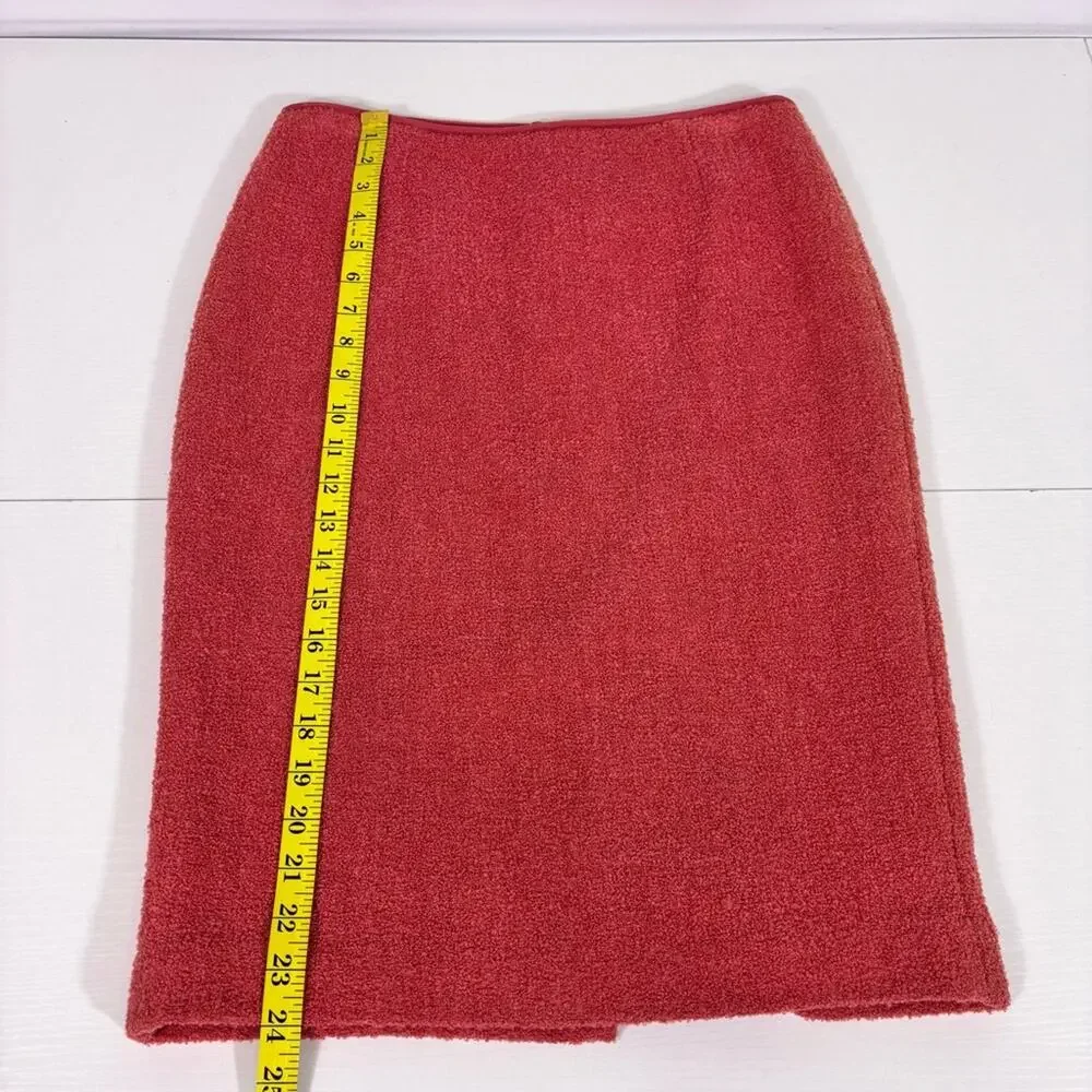 Tahari Fuzzy Pink Pencil Skirt Size 6 1051